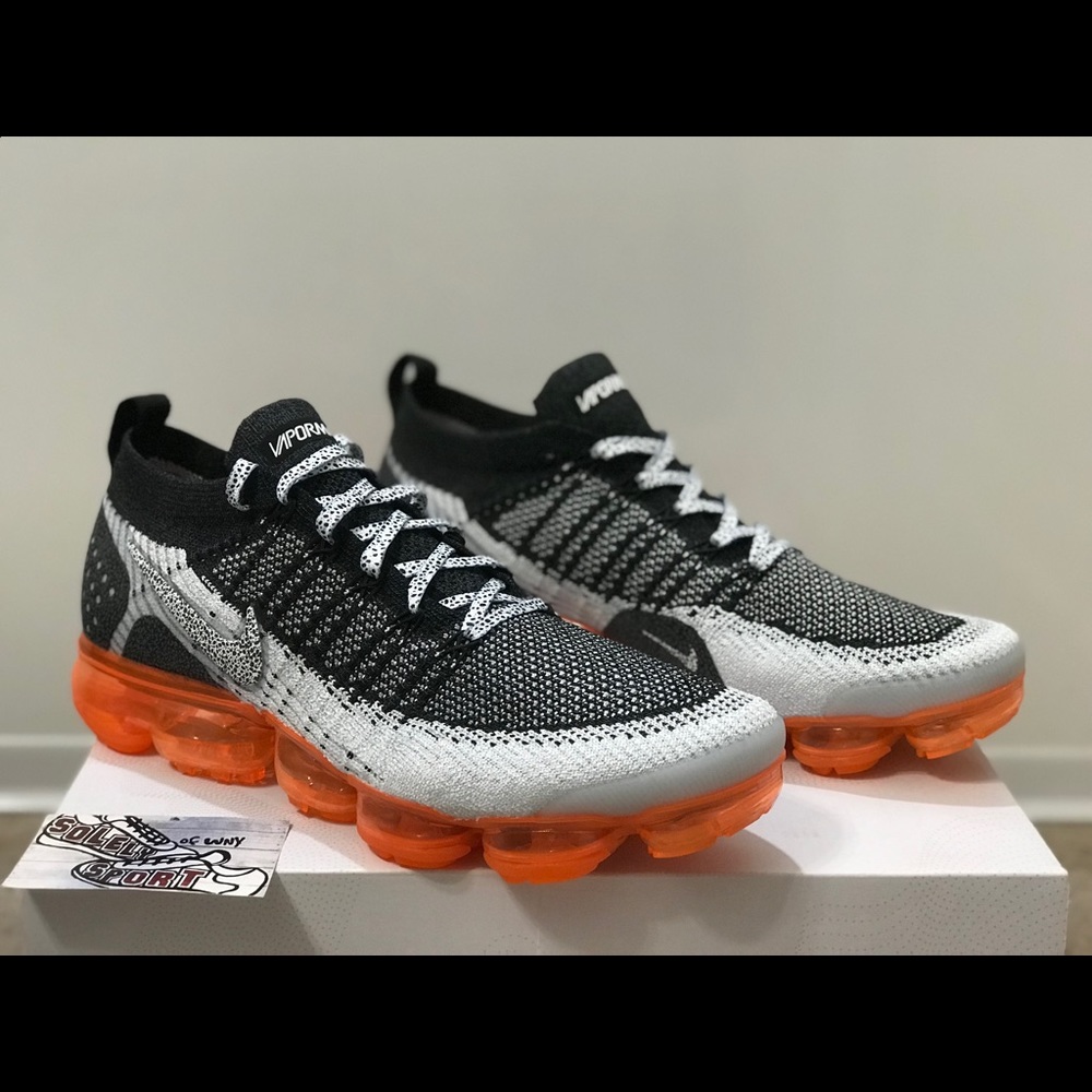 NEW Nike Air Vapormax Flyknit 2 Safari Black 720 - Picture 3 of 8